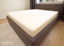 Muotoonommeltu Lakana, Satiini