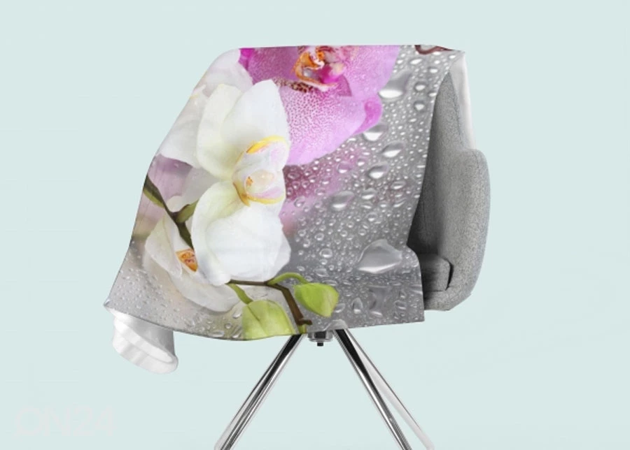 Torkkupeitto Orchids And Rain